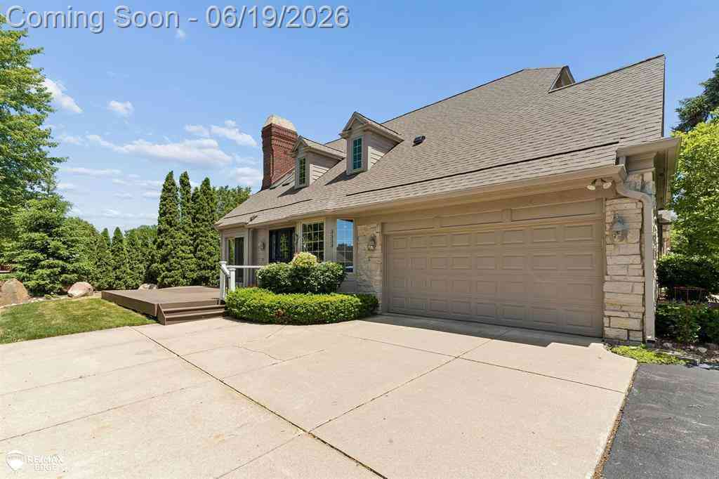 Condo For Sale - 3333 Nell Rose Court <br/> Royal Oak, MI 48073