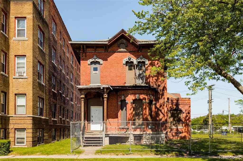 Homes For Sale - 3644 Lincoln Street <br/> Detroit, MI 48208