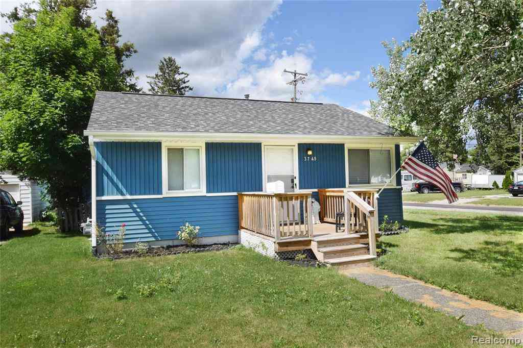 Homes For Sale - 3749 Ivanhoe Avenue <br/> Flint, MI 48506