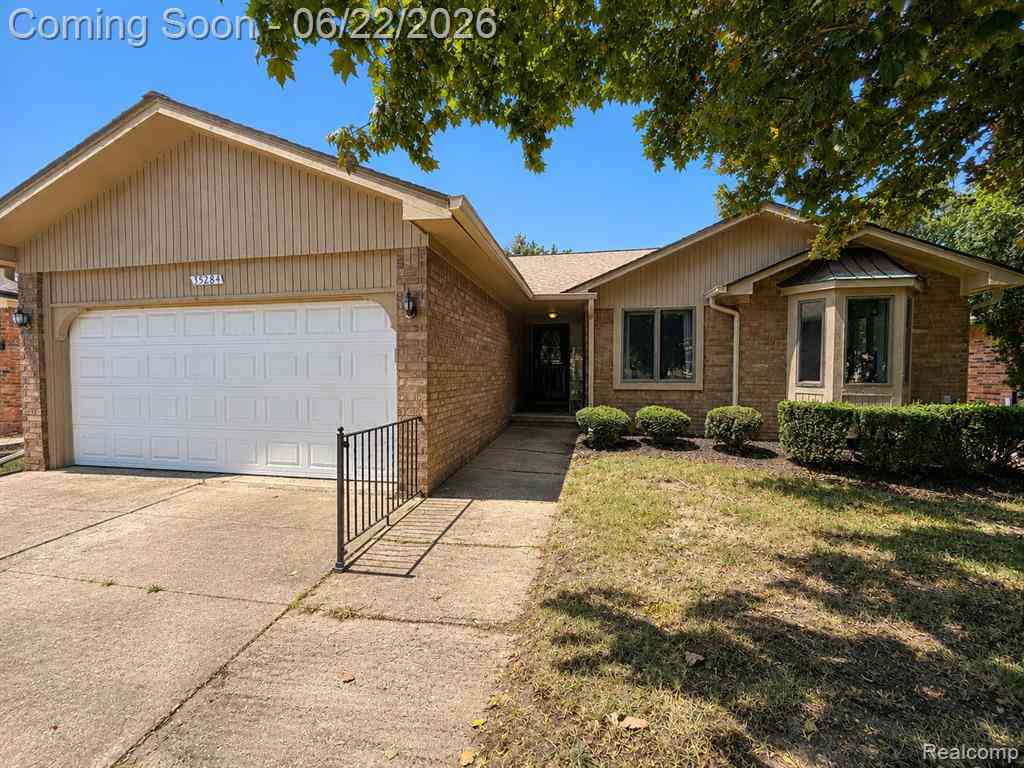 Homes For Sale - 35284 Vito Drive <br/> Sterling Heights, MI 48310