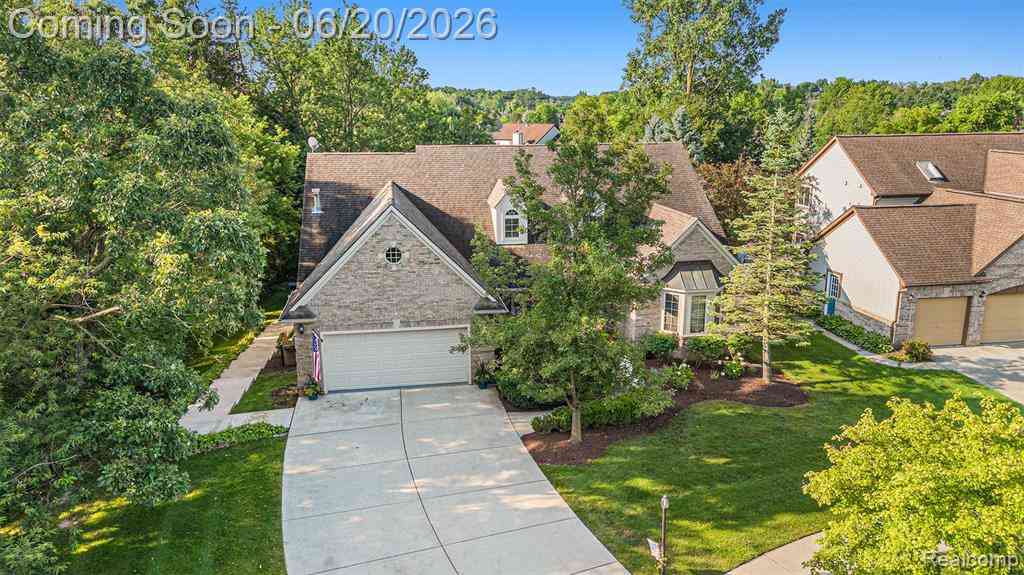Homes For Sale - 836 Townsend Drive <br/> South Lyon, MI 48178