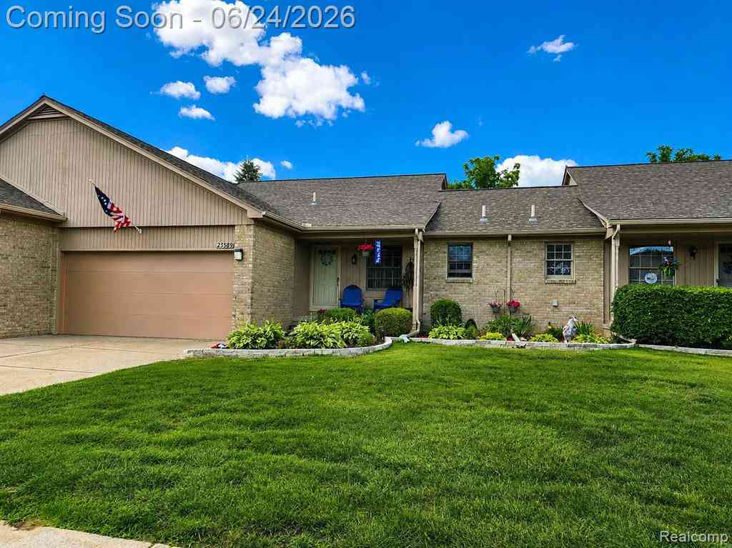 Condo For Sale - 23589 Northport Drive <br/> Clinton Township, MI 48036