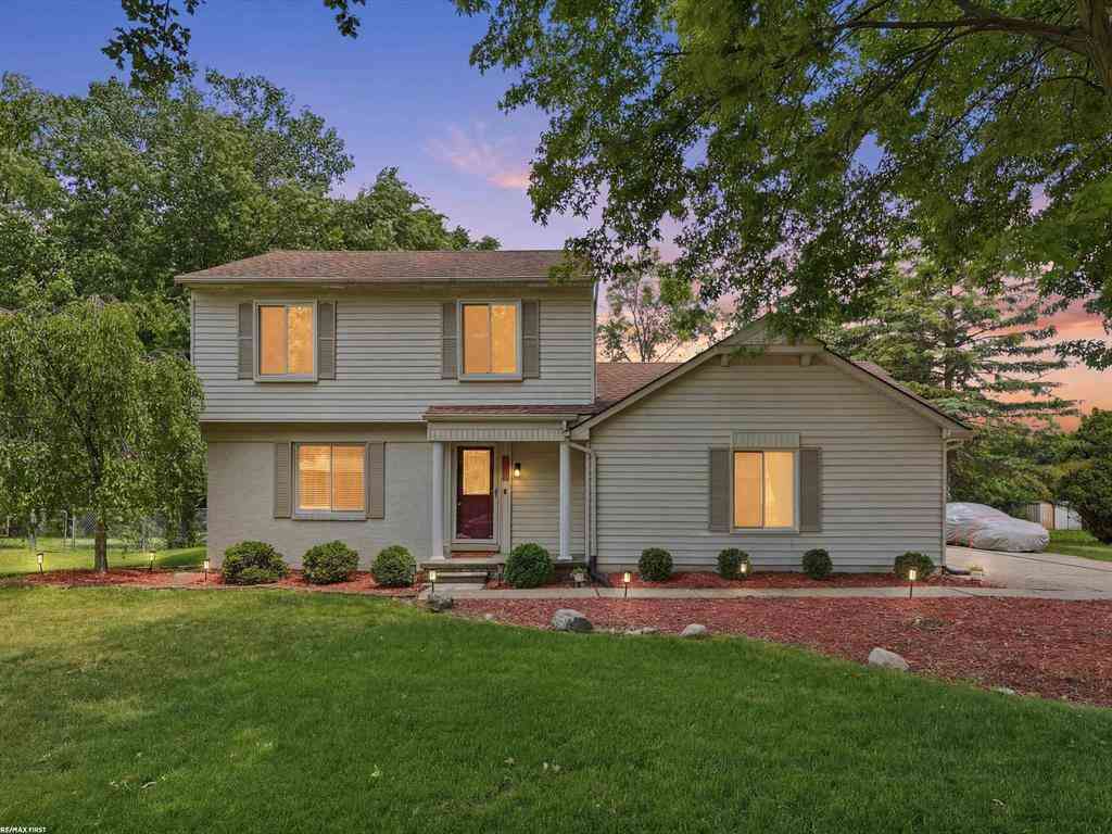 Homes For Sale - 3830 Bristol Drive <br/> Troy, MI 48083