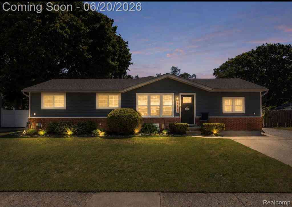 Homes For Sale - 20322 Melvin Street <br/> Livonia, MI 48152