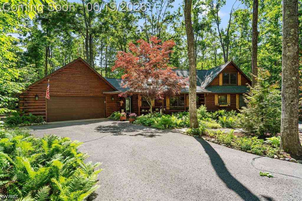 Homes For Sale - 1580 Blackberry Trail <br/> Harbor Springs, MI 49740