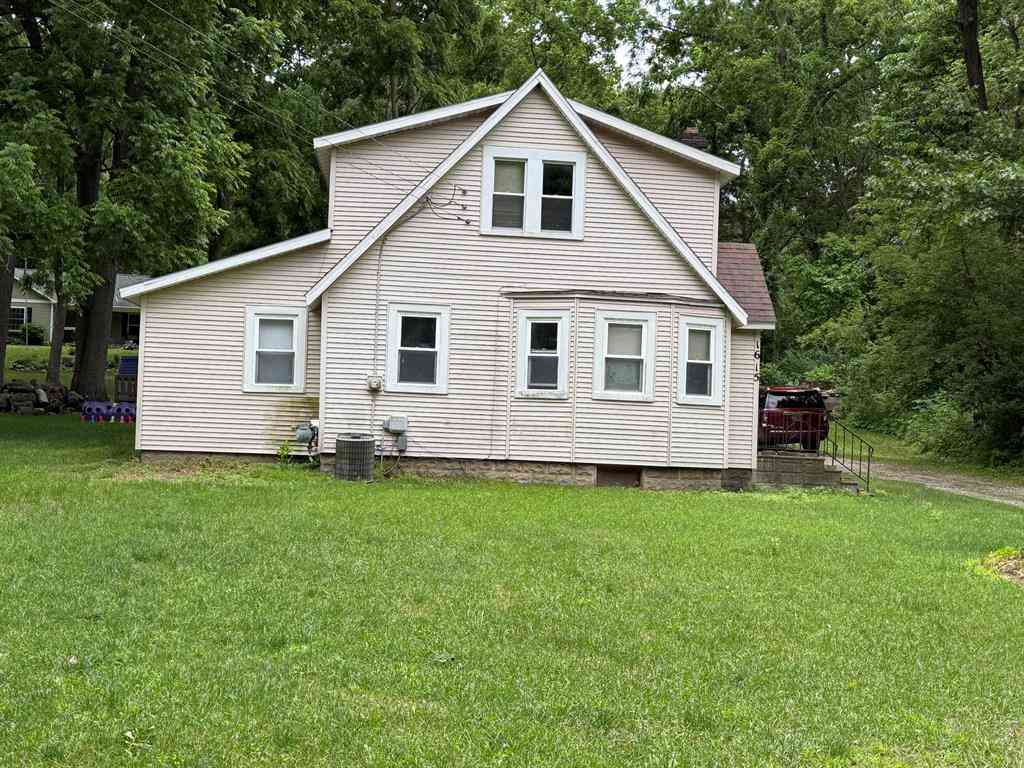 Homes For Sale - 1615 Gilletts Lake Road <br/> Jackson, MI 49201