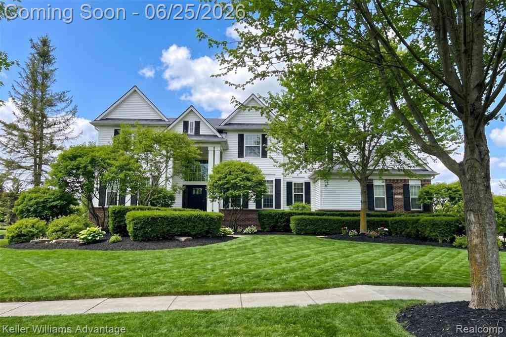 Homes For Sale - 1270 Buckboard Circle <br/> South Lyon, MI 48178