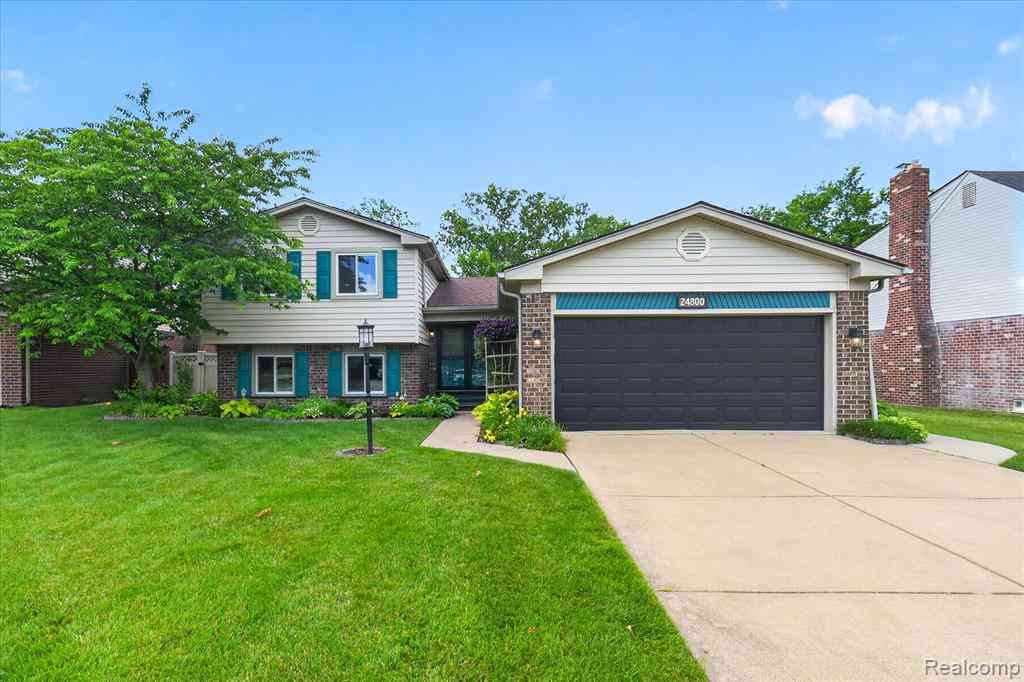 Homes For Sale - 24800 Pamela Street <br/> Flat Rock, MI 48134