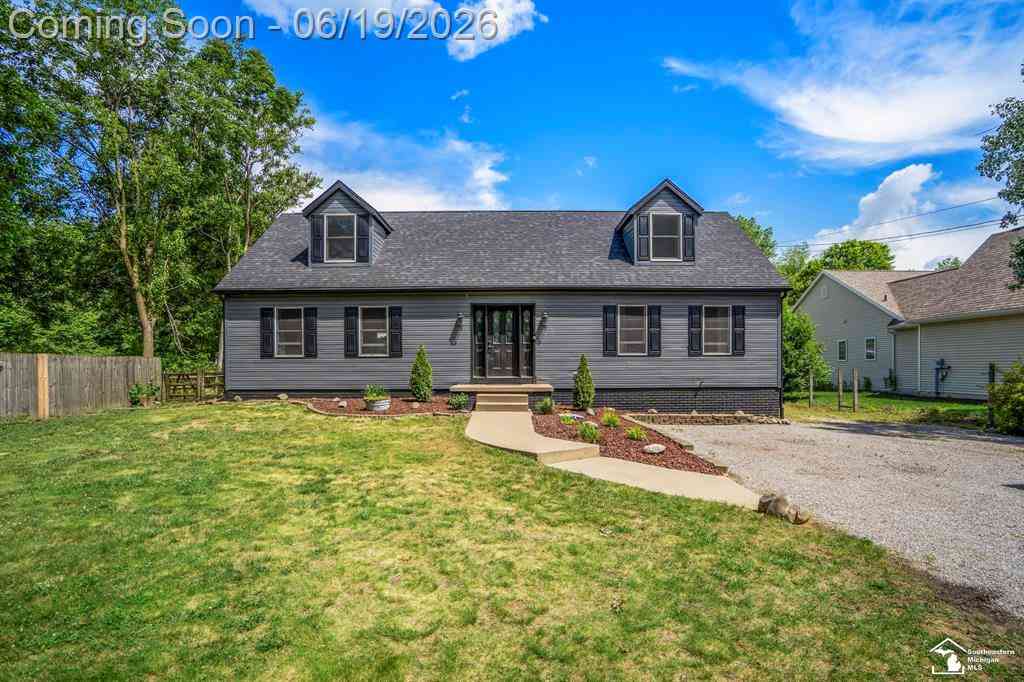 Homes For Sale - 3092 W Temperance Road <br/> Temperance, MI 48182