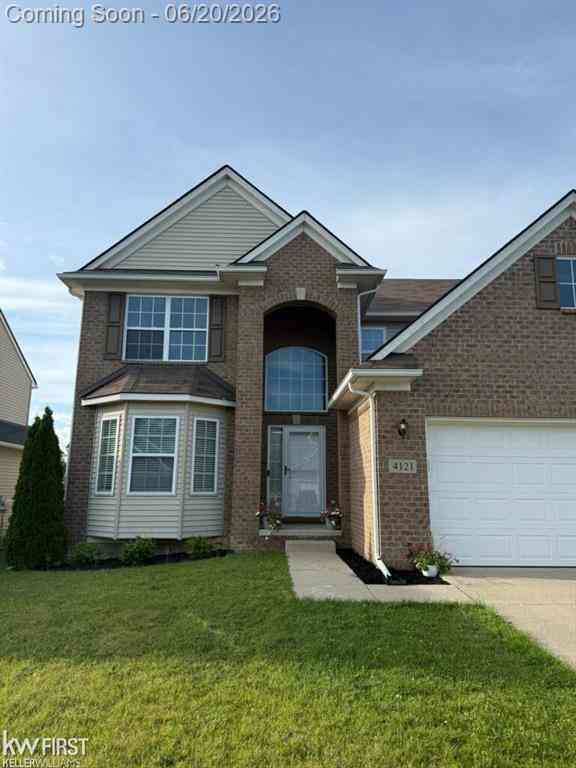 Homes For Sale - 4121 Ash Tree Lane <br/> Howell, MI 48843
