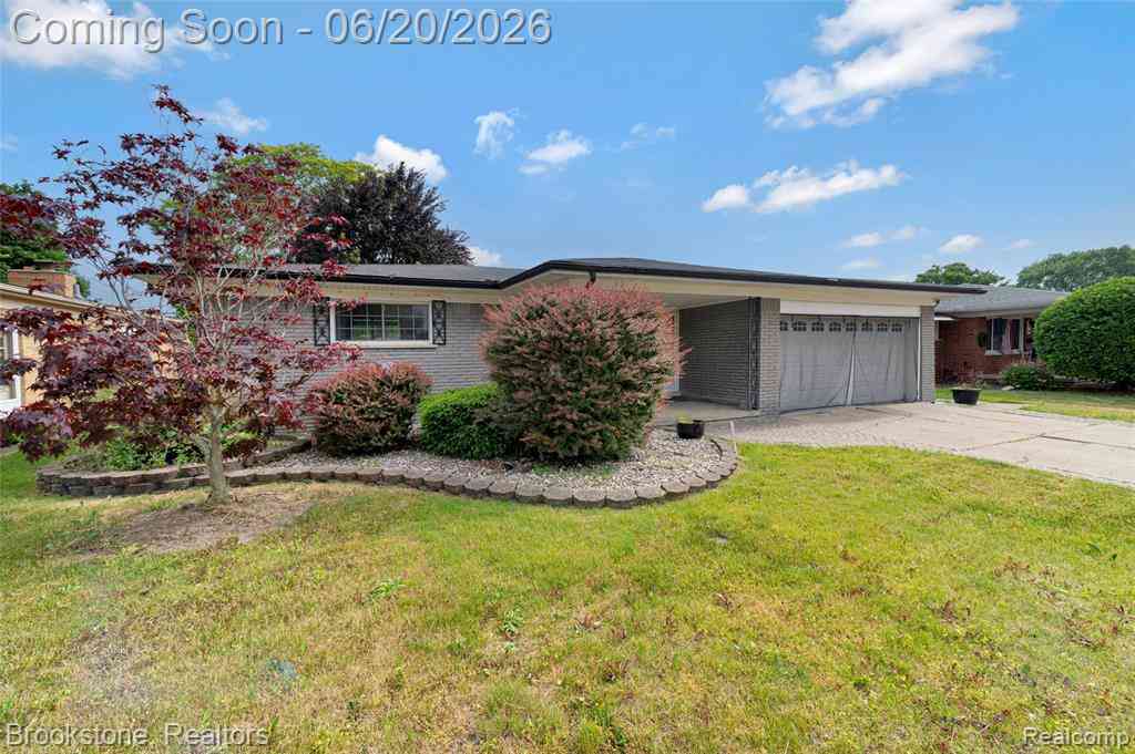 Homes For Sale - 11828 Robinwood Boulevard <br/> Warren, MI 48093