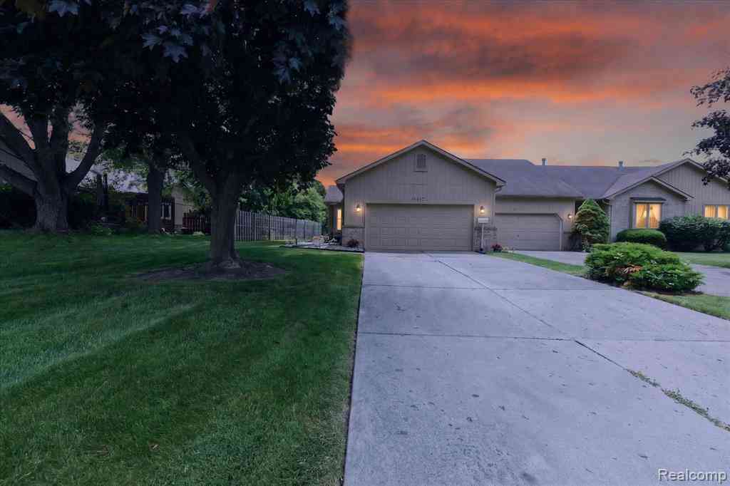 Homes For Sale - 6407 Western Way <br/> Flint, MI 48532