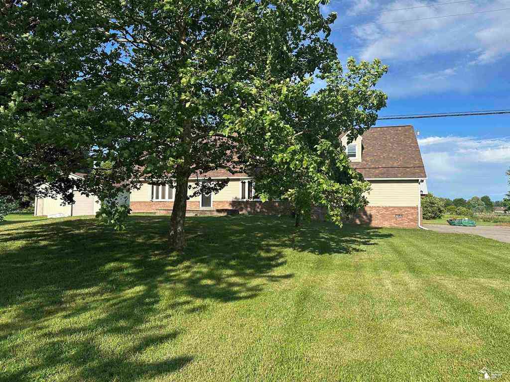 Homes For Sale - 24677 Waltz Road <br/> New Boston, MI 48164