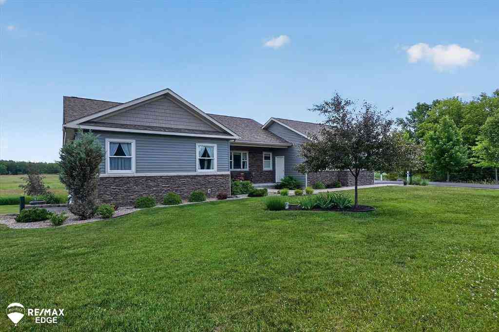 Homes For Sale - 9030 Willowgate Lane <br/> Goodrich, MI 48438