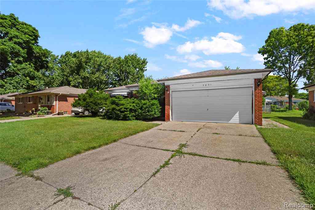 Homes For Sale - 2891 Teasdale Drive <br/> Troy, MI 48083