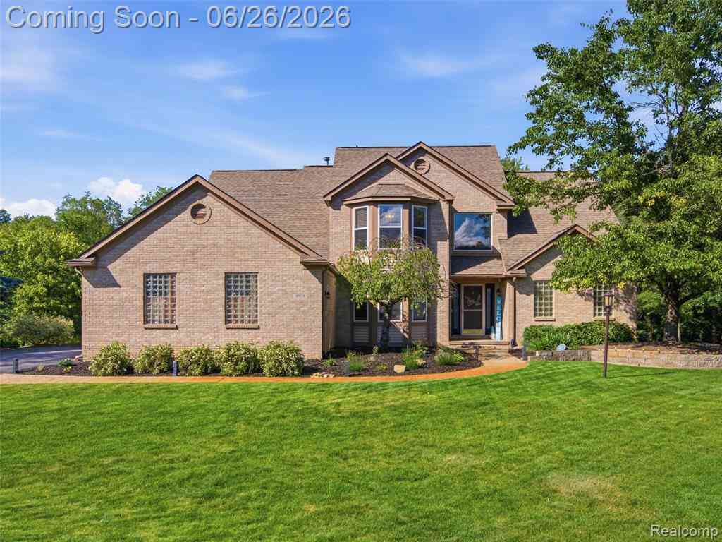 Homes For Sale - 4974 Menominee Lane <br/> Clarkston, MI 48348