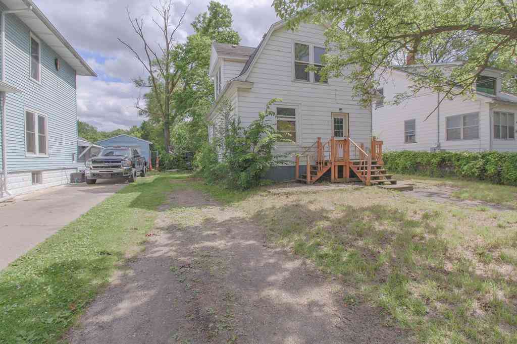 Homes For Sale - 1412 E Alcott Street <br/> Kalamazoo, MI 49001