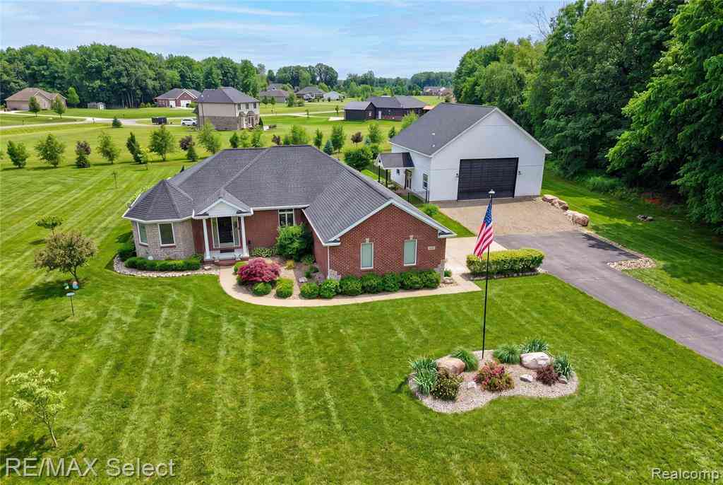 Homes For Sale - 300 Regional Way <br/> Imlay City, MI 48444