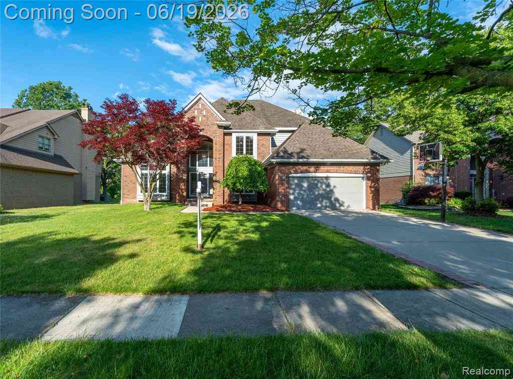 Homes For Sale - 7386 Woodlore Drive <br/> West Bloomfield, MI 48323