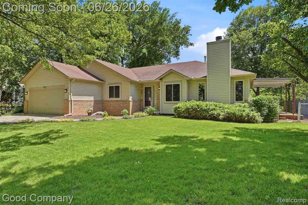 Homes For Sale - 21466 Ruth Street <br/> Farmington, MI 48336