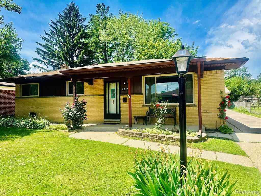 Homes For Sale - 26373 Curie Avenue <br/> Warren, MI 48091