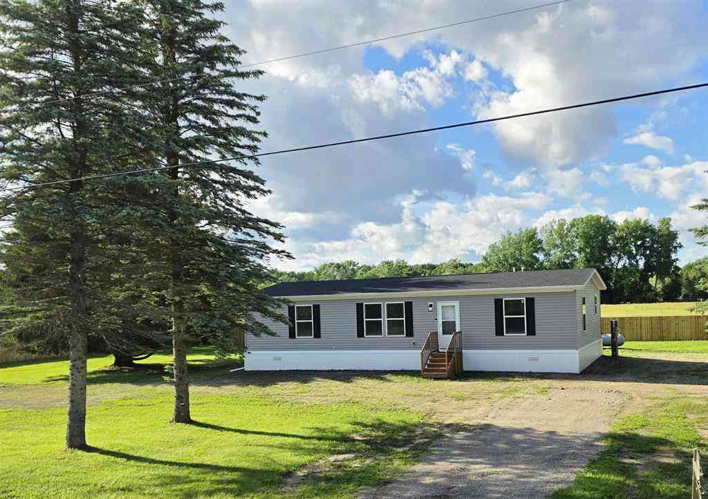 Homes For Sale - 4390 W Seaman Road <br/> Alma, MI 48847