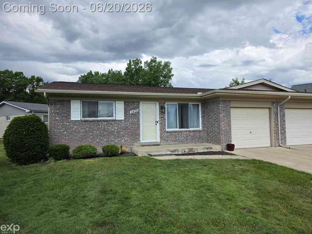 Condo For Sale - 47459 Michele Court <br/> Chesterfield, MI 48047