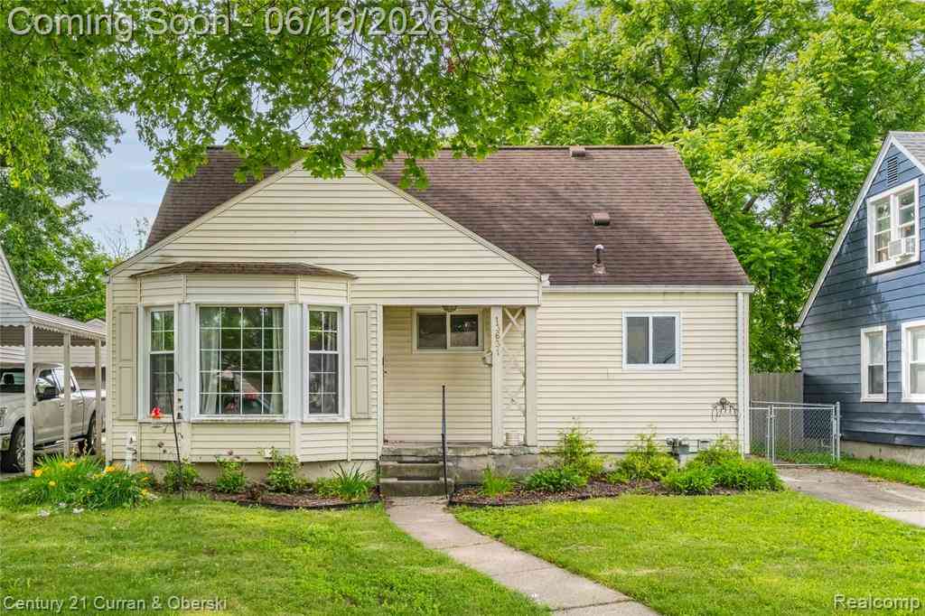 Homes For Sale - 13631 Labelle Street <br/> Oak Park, MI 48237