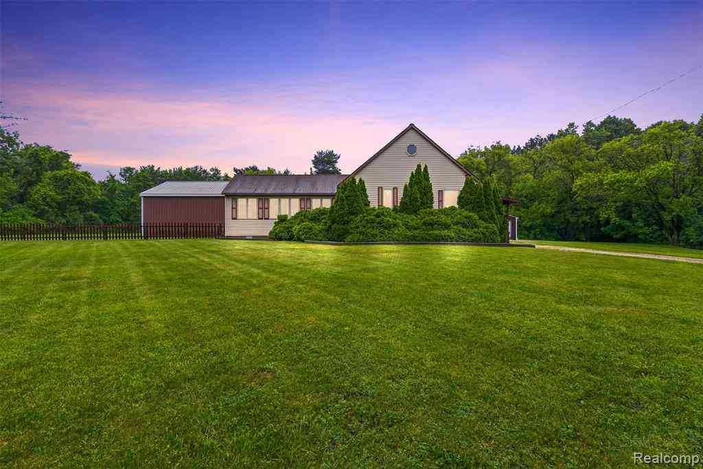Homes For Sale - 6109 N State Road <br/> Davison, MI 48423