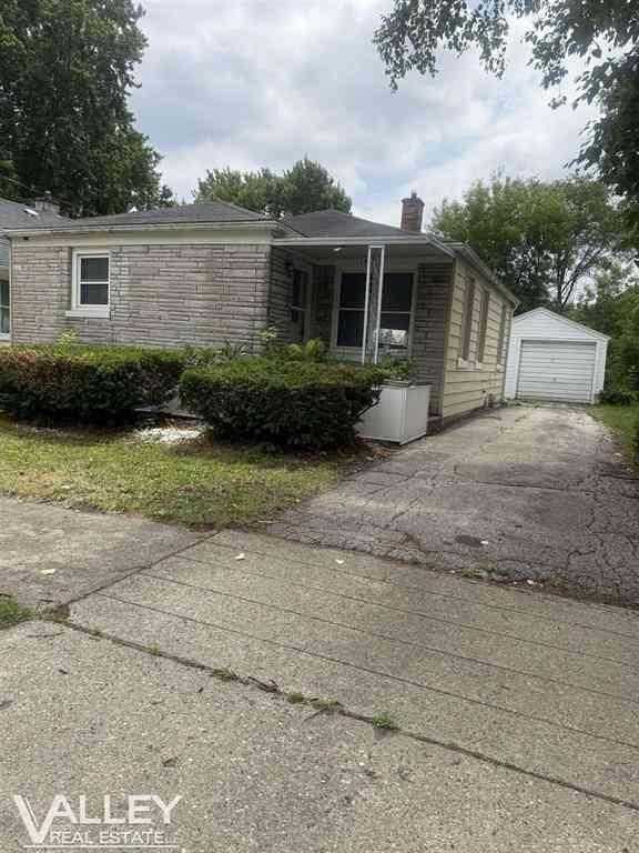 Homes For Sale - 2607 Morgan Street <br/> Saginaw, MI 48602