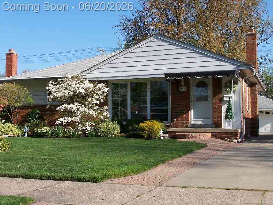 Homes For Sale - 21209 Erben Street <br/> Saint Clair Shores, MI 48081