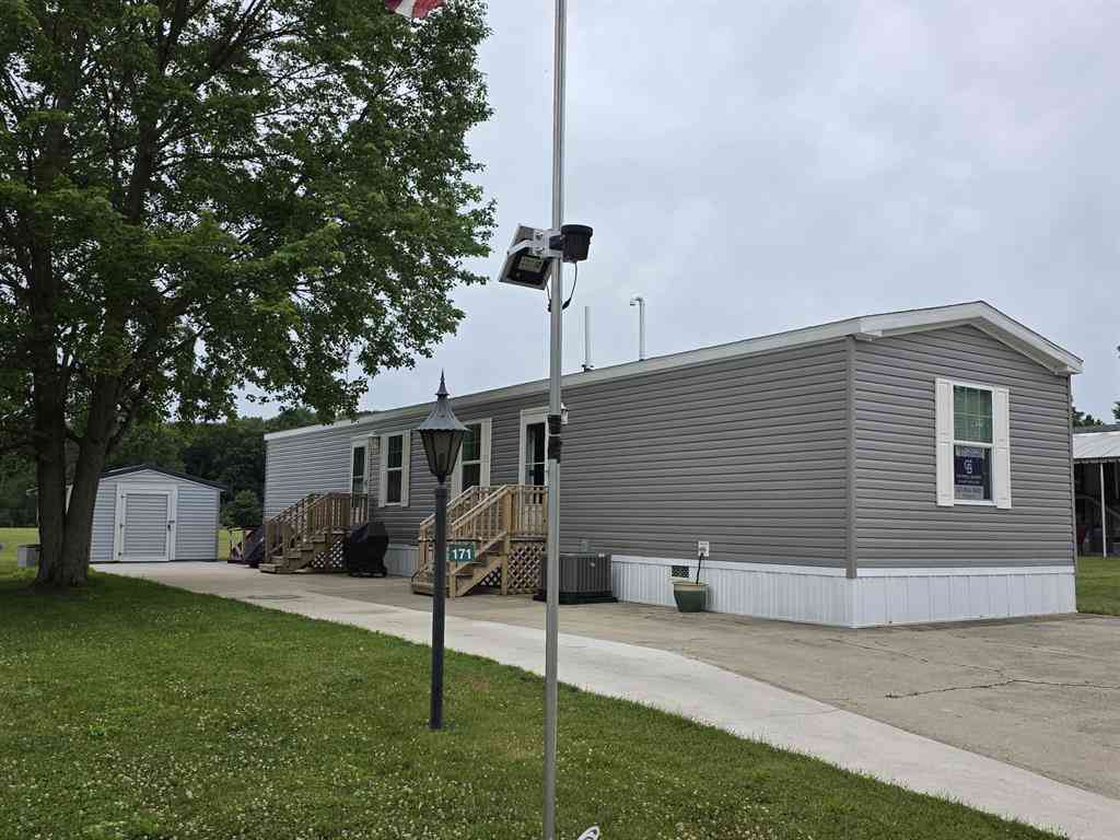 Homes For Sale - 171 Aspen Street Ne NE<br/> Cedar Springs, MI 49319