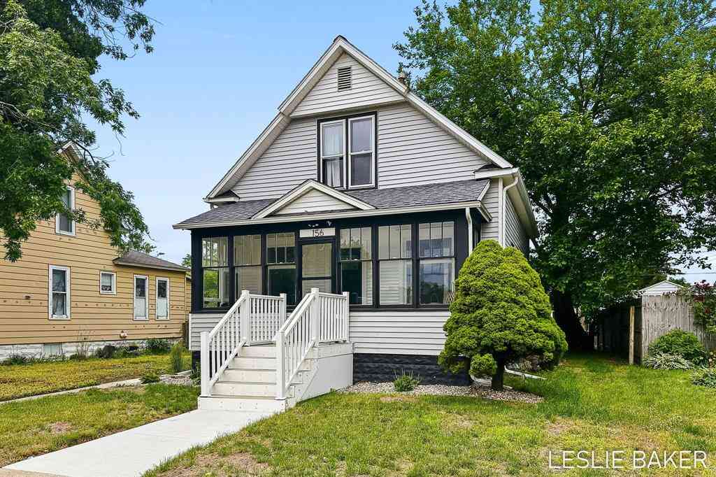 Homes For Sale - 156 W 18th Street <br/> Holland, MI 49423