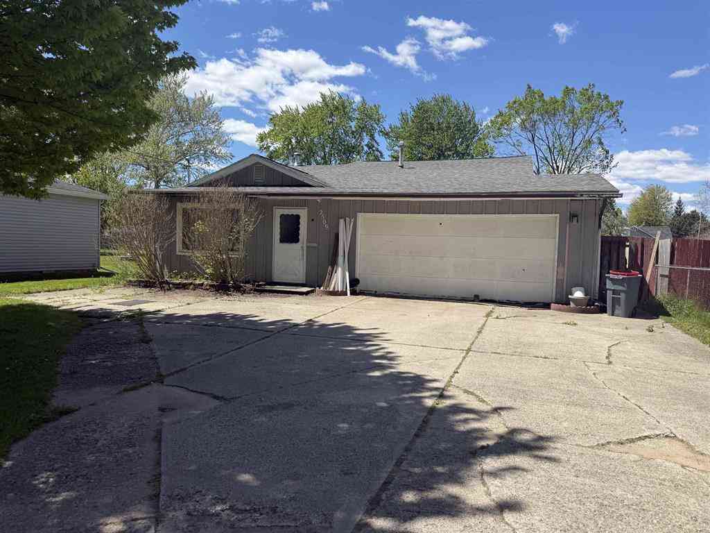 Homes For Sale - 2509 Blackmore Street <br/> Saginaw, MI 48602