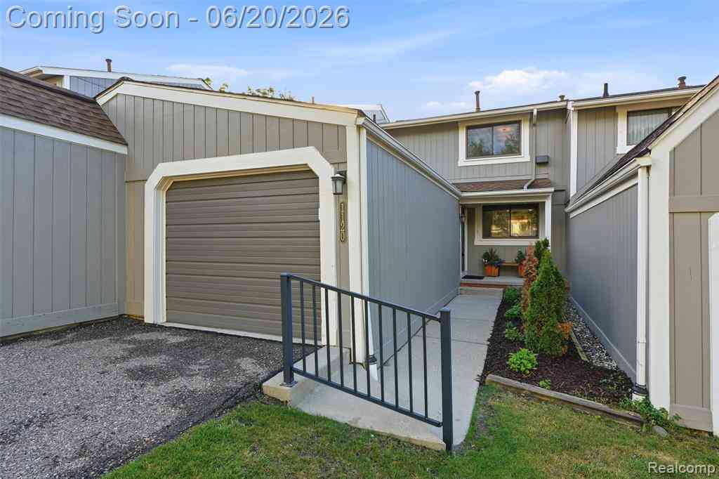 Condo For Sale - 1120 Washington Circle <br/> Northville, MI 48167