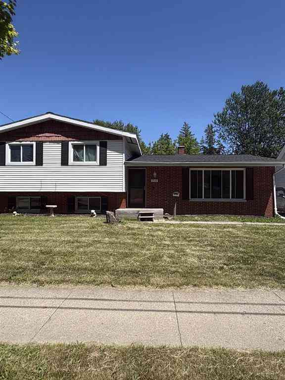 Homes For Sale - 2518 Whitemore Place <br/> Saginaw, MI 48602