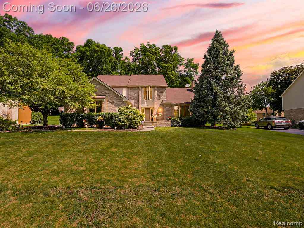 Homes For Sale - 29523 Shenandoah Drive <br/> Farmington, MI 48331