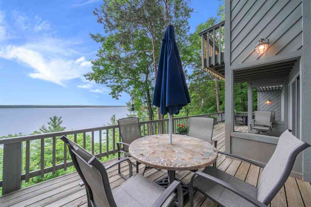 Homes For Sale - 3058 Ishpeming Trail <br/> Traverse City, MI 49686