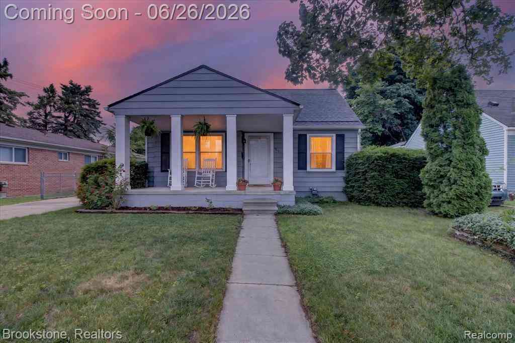 Homes For Sale - 764 Adams Street <br/> Plymouth, MI 48170