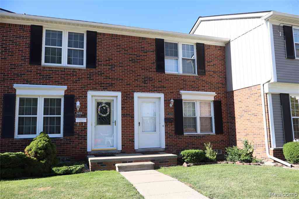 Condo For Rent - 36806 Park Place Drive <br/> Sterling Heights, MI 48310