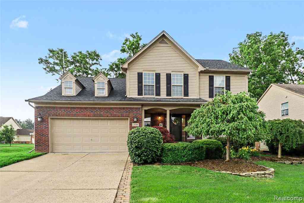 Homes For Sale - 2548 Empire Court <br/> Rochester, MI 48309