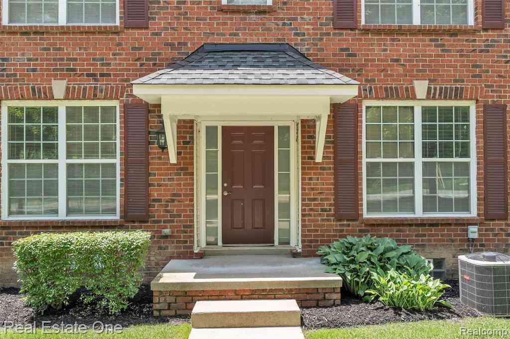 Condo For Sale - 41590 Mitchell Road <br/> Oakland County, Novi, MI 48377