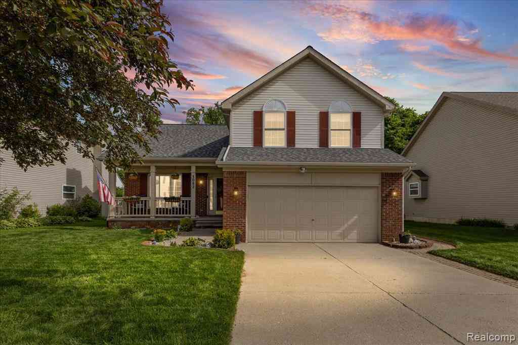 Homes For Sale - 3082 Talon Circle <br/> Lake Orion, MI 48360