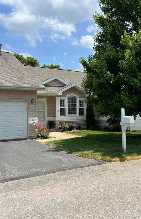 Condo For Sale - 1944 Quail Cove Drive <br/> Kalamazoo, MI 49009