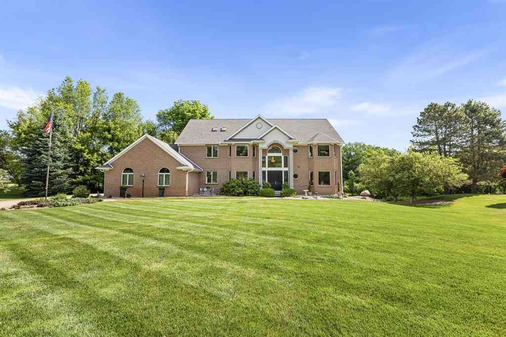 Homes For Sale - 120 Castleridge Drive <br/> Battle Creek, MI 49015