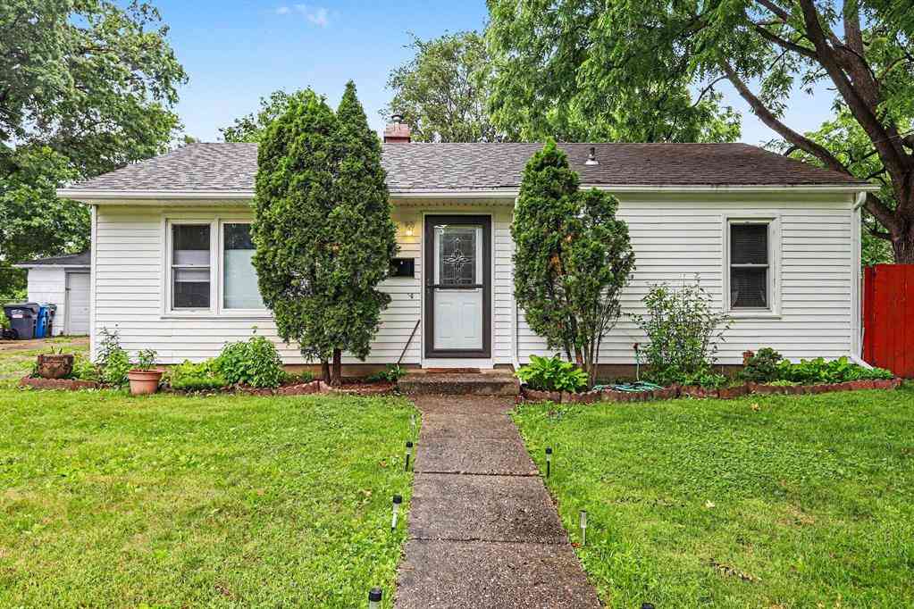 Homes For Sale - 2207 Homecrest Avenue <br/> Kalamazoo, MI 49001