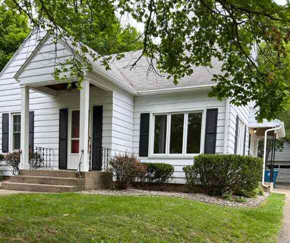 Homes For Sale - 614 Fairview Avenue <br/> Kalamazoo, MI 49008