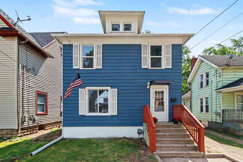 Homes For Sale - 1117 Mills Street <br/> Kalamazoo, MI 49001
