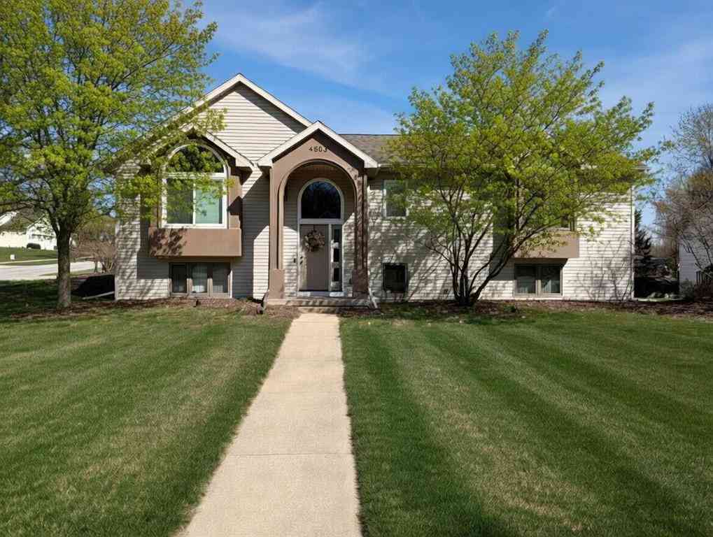 Homes For Sale - 4503 Shiloh Pines Se SE<br/> Grand Rapids, MI 49546