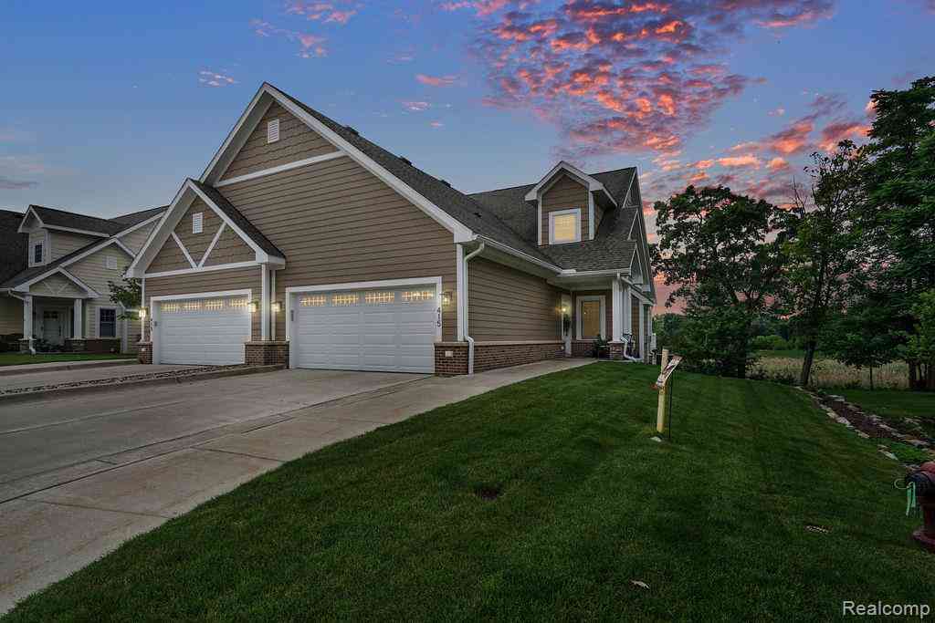 Condo For Sale - 415 Baker Crossing  <br/> Dexter, MI 48130